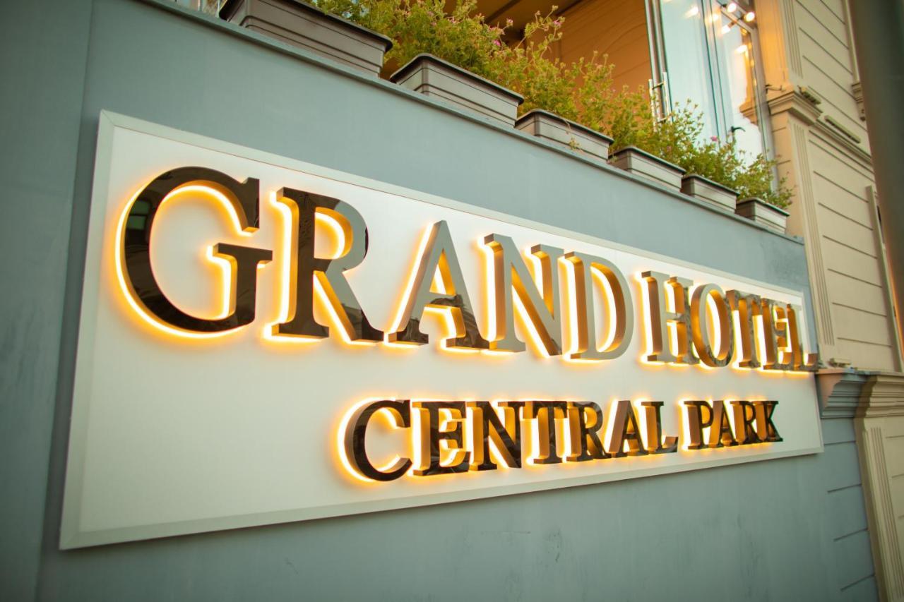 Grand Hotel Baku Central Park Eksteriør billede